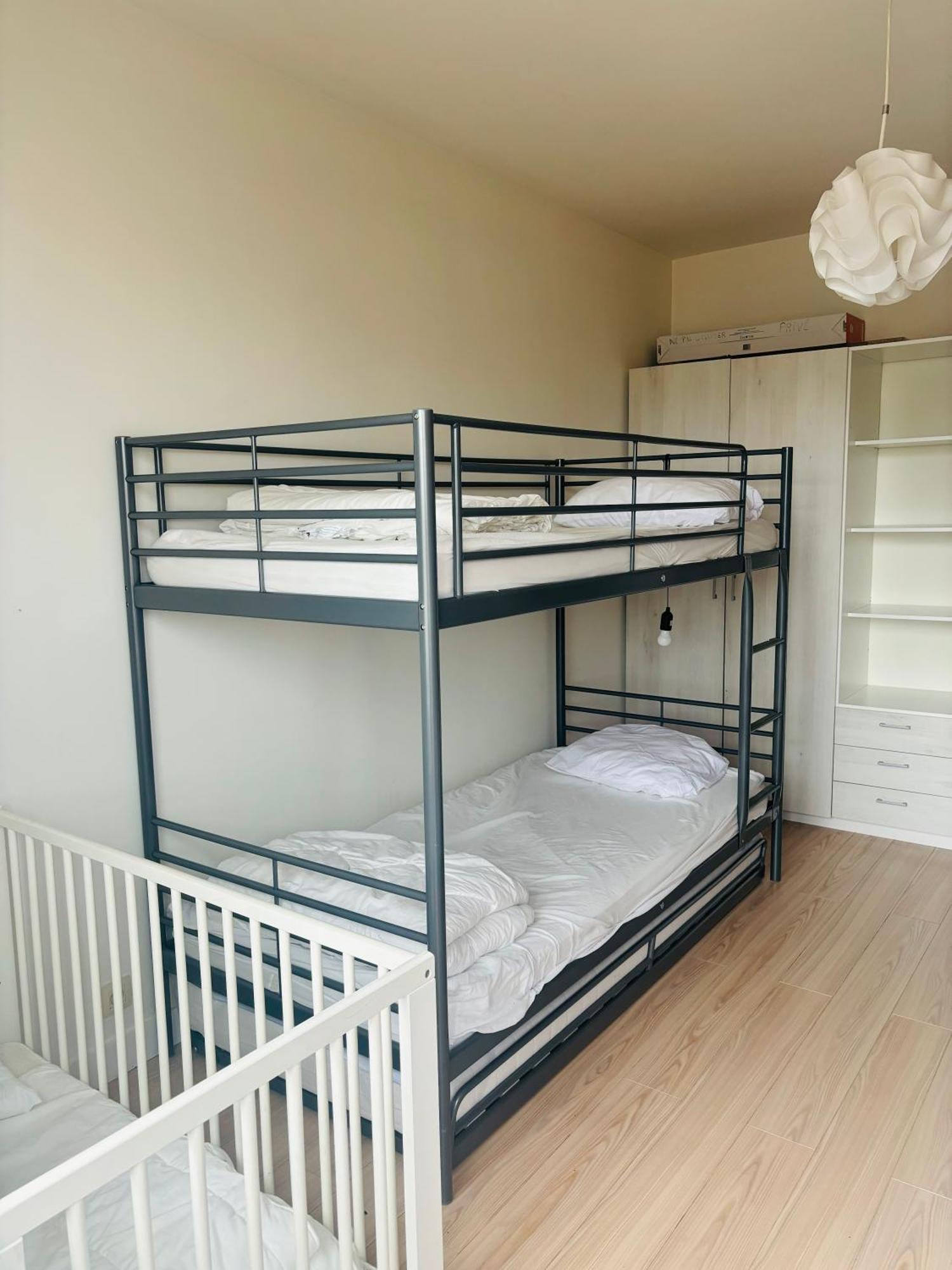 Familial, Lumineux Avec Parking & Terrasse