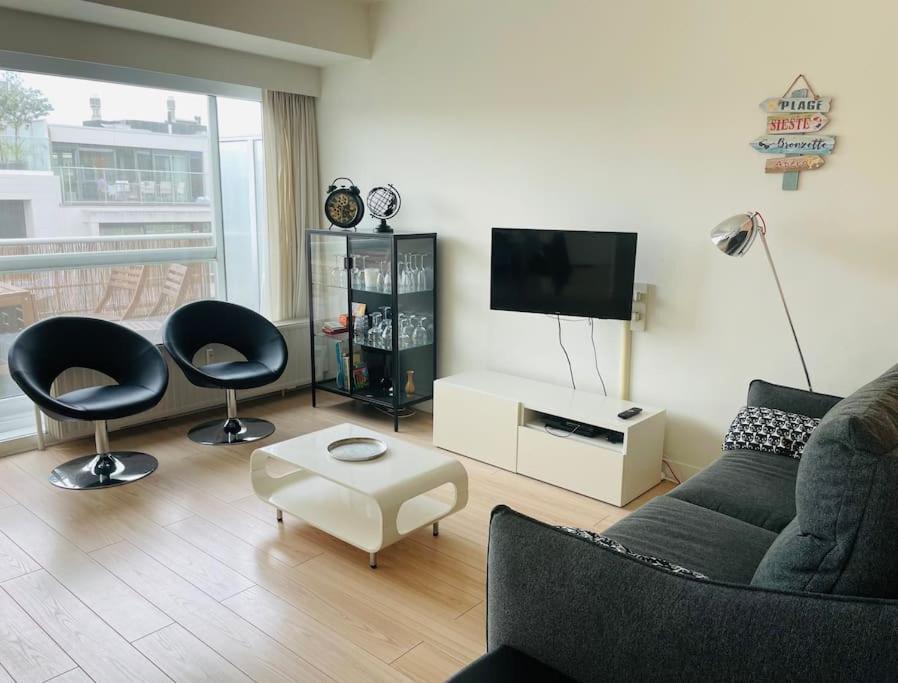 Appartement Familial, Lumineux Avec Parking & Terrasse Oostende