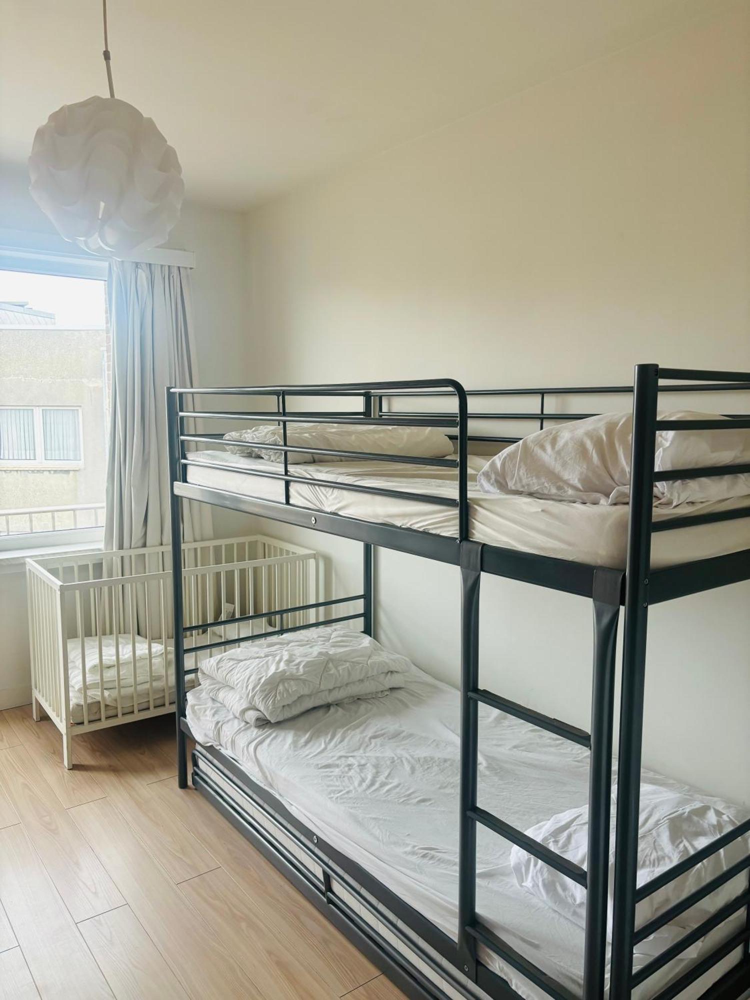 Familial, Lumineux Avec Parking & Terrasse Ostend