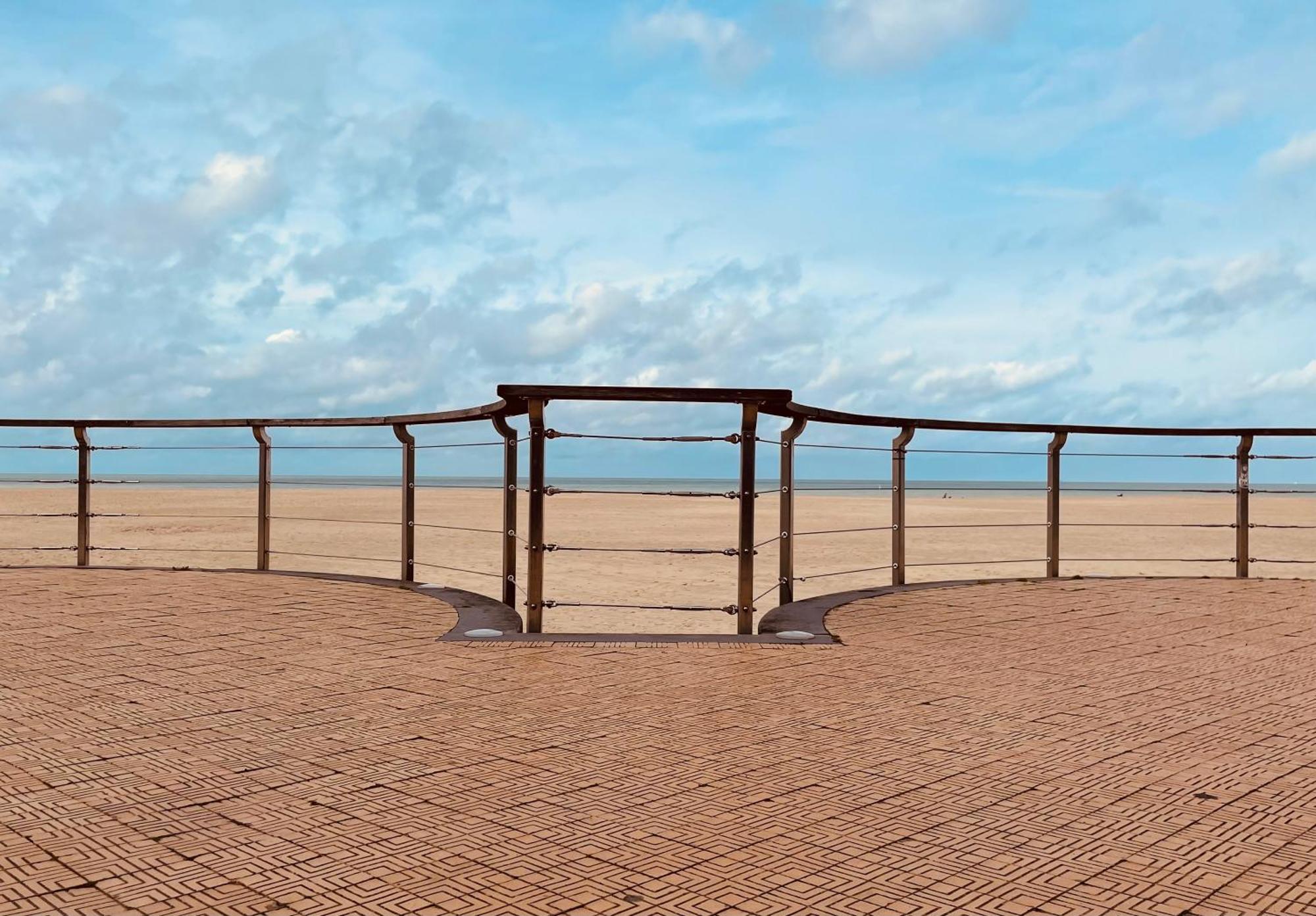 Familial, Lumineux Avec Parking & Terrasse Apartment Ostend