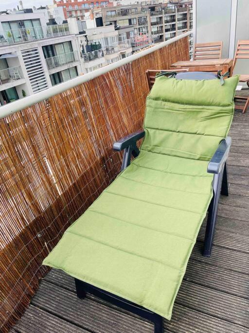 Familial, Lumineux Avec Parking & Terrasse Ostend