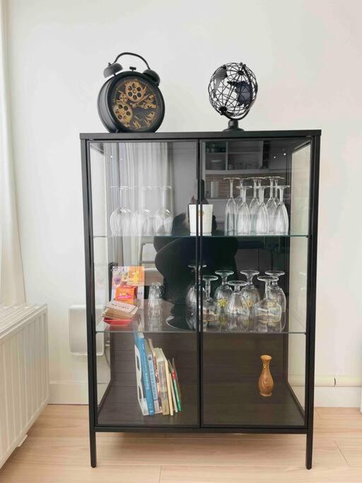 Apartment Familial, Lumineux Avec Parking & Terrasse *